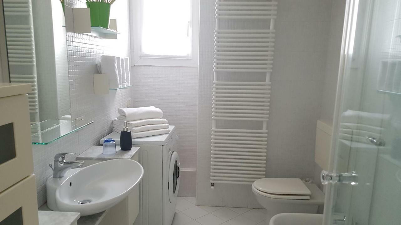 Le Stanze Del Trenino Rosso Appartement Tirano Buitenkant foto